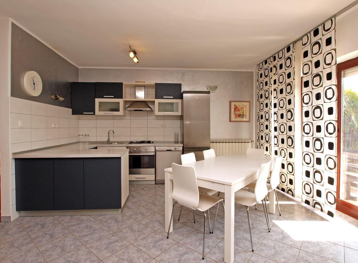 Apartments Dusanka 799 Fažana Buitenkant foto